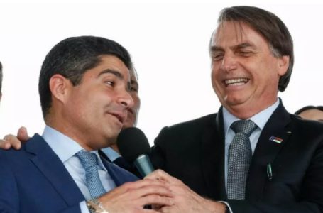 Romance firme sela acordo entre Neto e Bolsonaro, intermediado por Silas Malafaia
